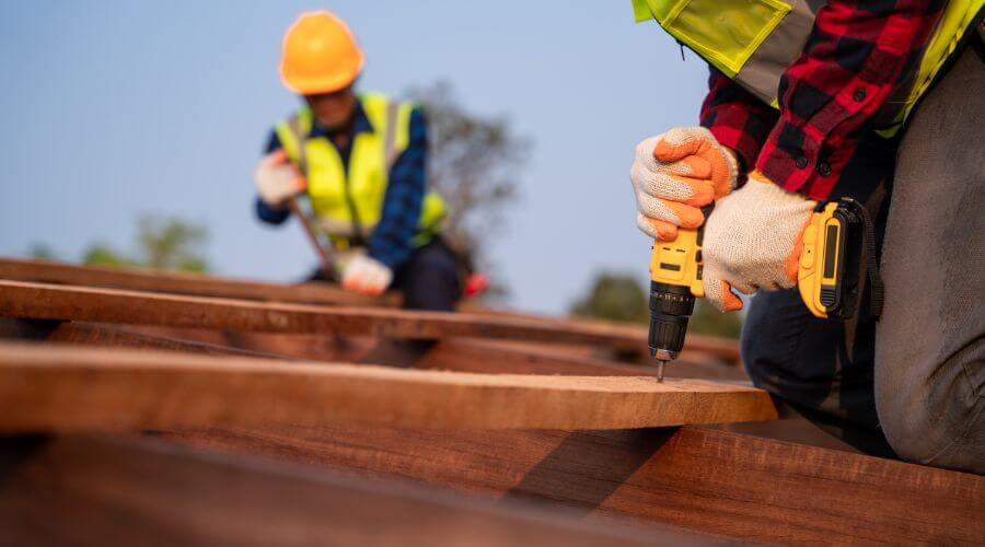 Professional residential roofers in Cloverdale, OH